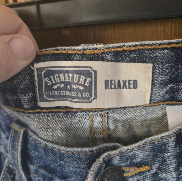 Signature by Levi Strauss Men's Blue Straight Jeans Size 34 ×29. - Picture 2 of 5